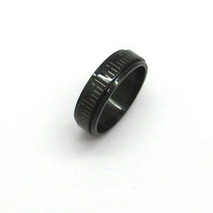 Stainless Steel Black Ruler Spinner Band